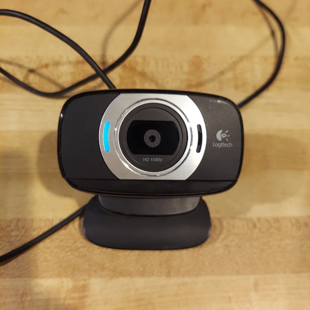 LOGITECH C615 HD 1080P PORTABLE WEB CAM SWIVELS 360° MICROPHONE FOLD & GO DESIGN